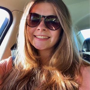 Meet your Posher, Amy